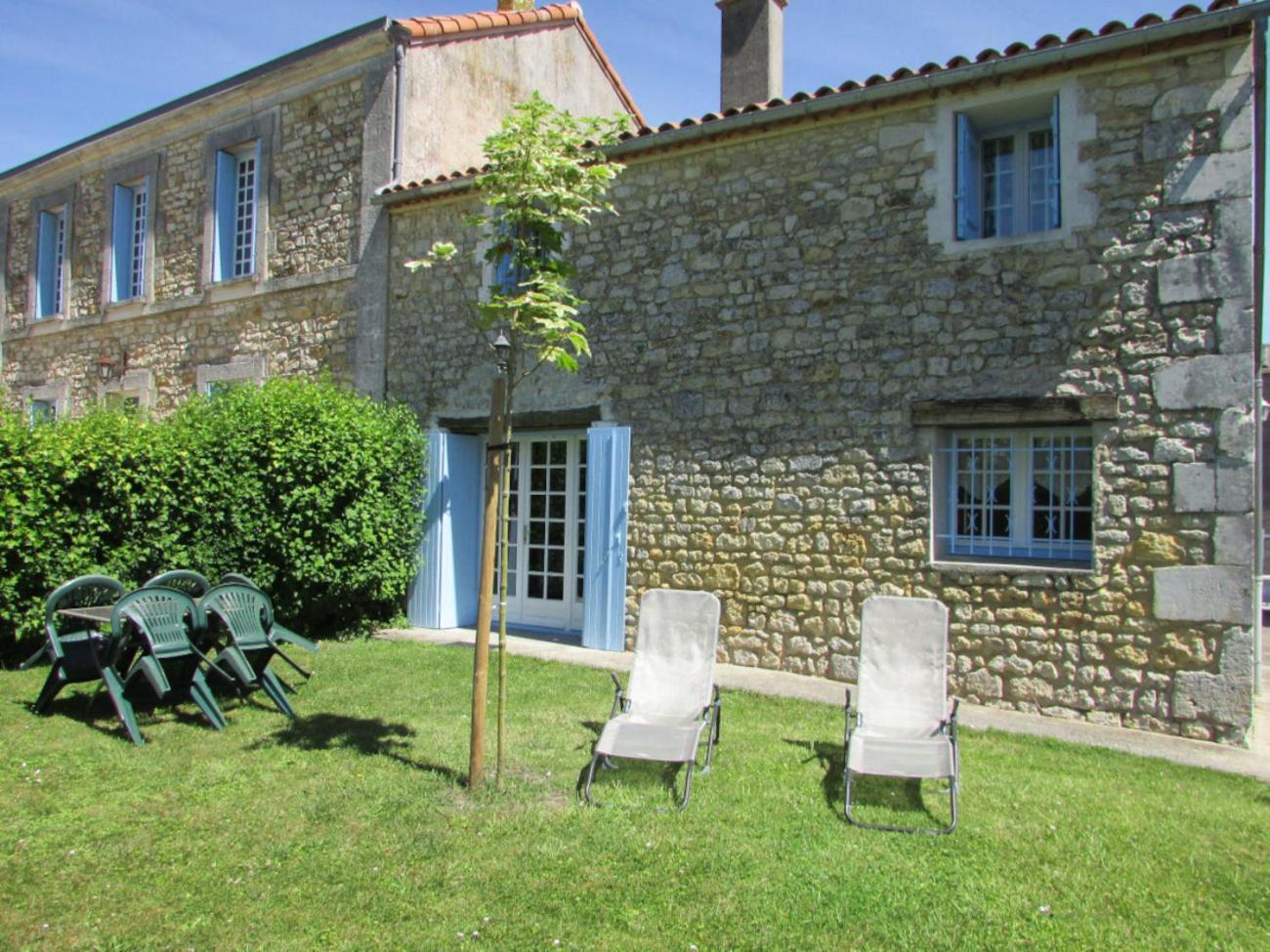 Logis De Chalons A La Mer 르구아 외부 사진